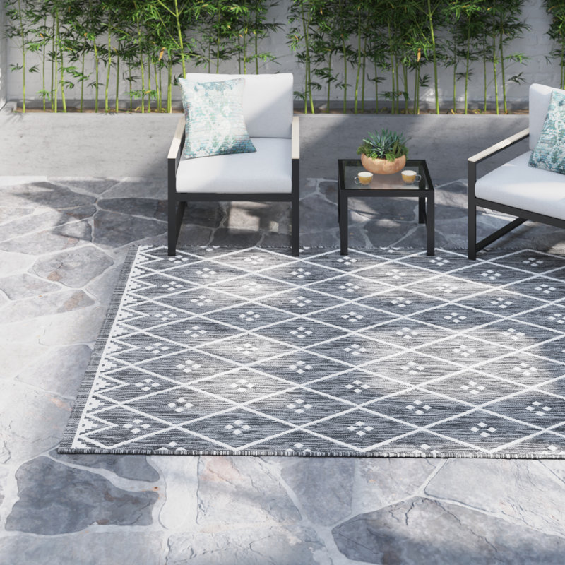 Maelle Geometric Black Indoor/Outdoor Area Rug, Rectangle 6'7" x 9'6"