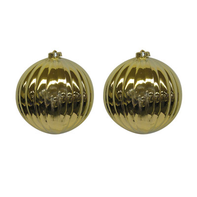 11.02'' Ball Ornament