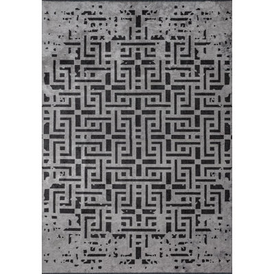 Contemporary Labyrinth Fade