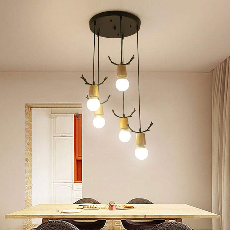 Luminaire suspendu DEL à 5 niveaux avec accents en bois Newkirk