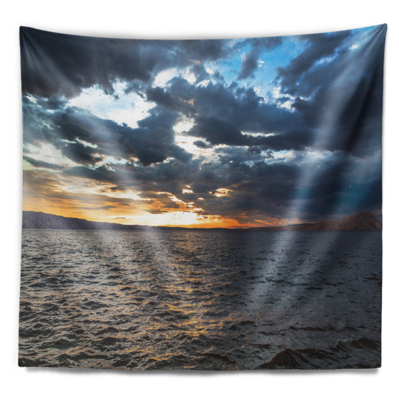 Magnifique paysage marin sous un ciel nuageux tapisserie moderne, H 32 po x l 39 po