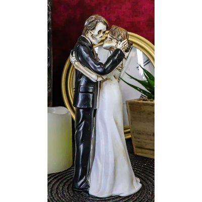 Deeone People Figurines & Sculptures