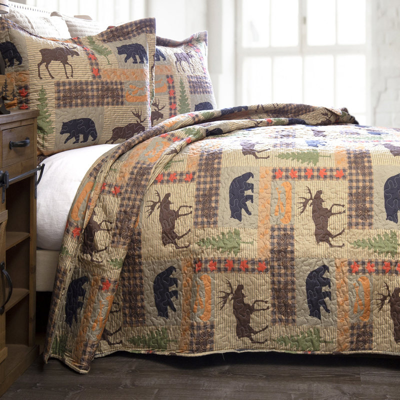 King Size Rustic Black and Tan Microfiber Quilt Set