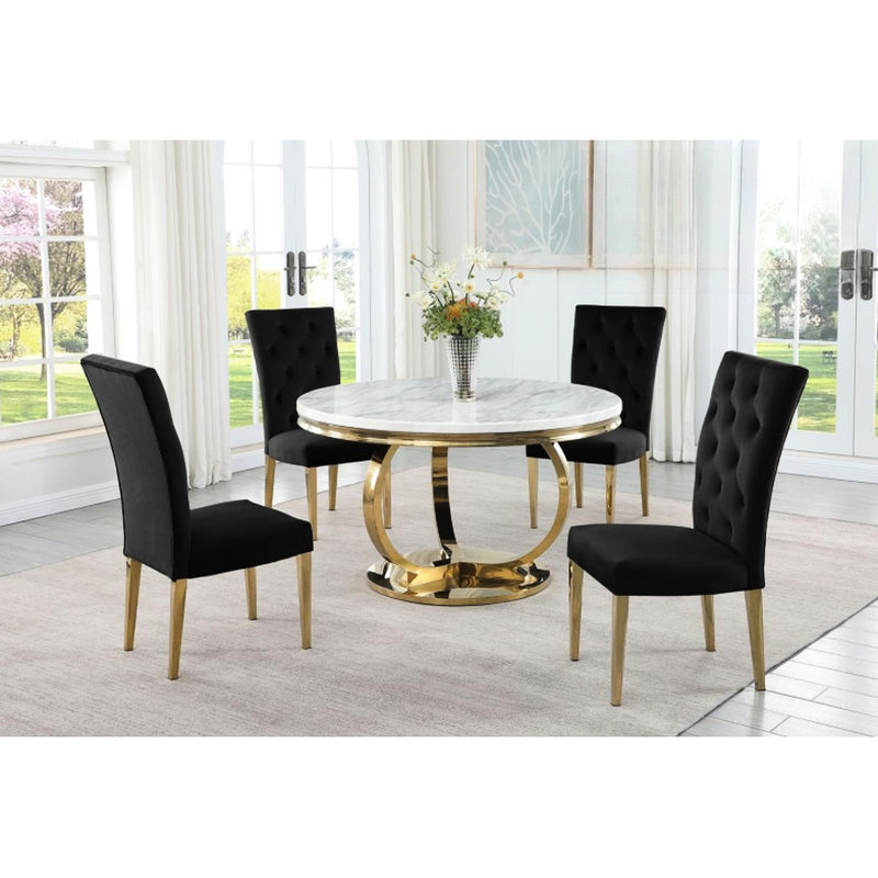 Élégante chaise de salle à manger en velours noir avec 2 pieds aux pieds dorés, design moderne, forme rectangulaire, rembourrage en mousse pour la pièce, chaise confortable à assembler, style acier inoxydable, forme simple