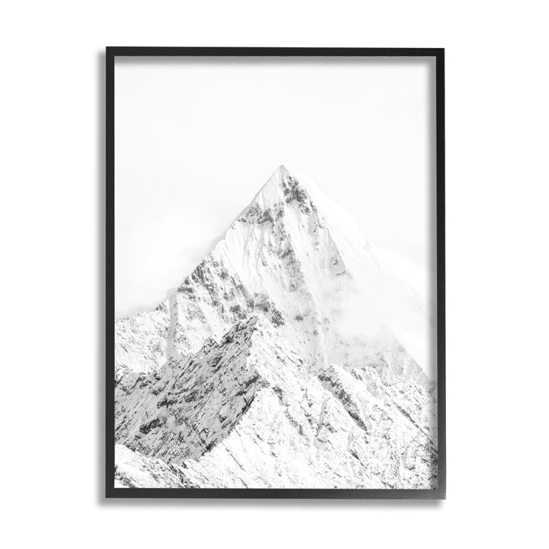 «Snowy Mountain Peak Sharp Lines Black White» par Design Fabrikken - impression, H 14 po x l 11 po