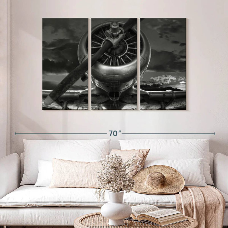 Mehar Dark Propeller, 32" H x 50" W