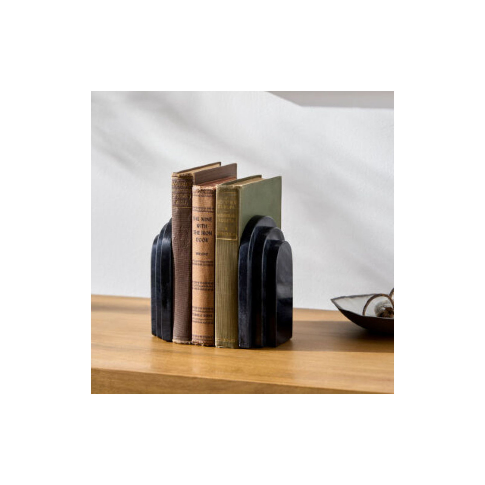 Roi Bookend, Black