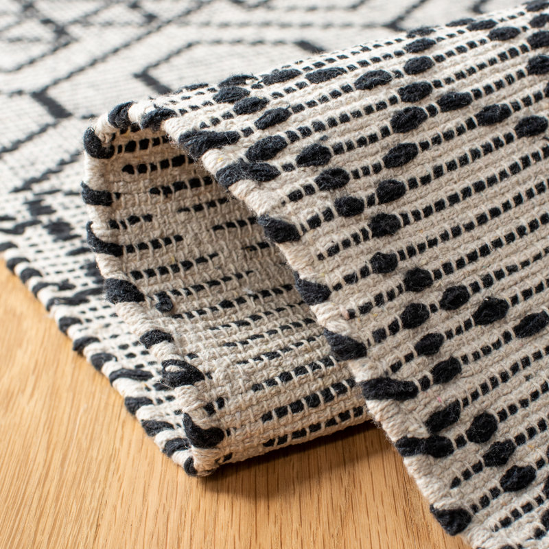 Montauk Hand Loomed Cotton Geometric Rug, Rectangle 3' x 5'