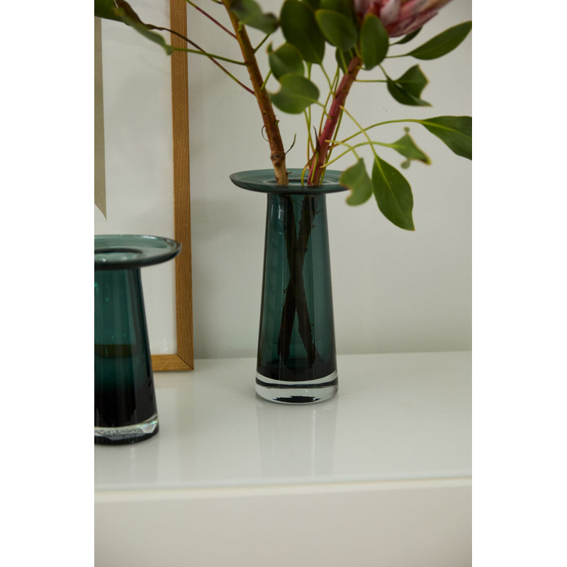 Yoren Vase 6.25"x 9.75"