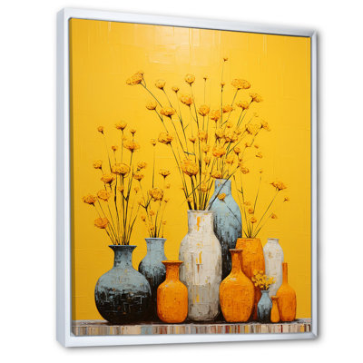 " Minimalism Yellow Poteries "