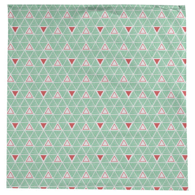 Nappe triangles dessinés à la main classiques