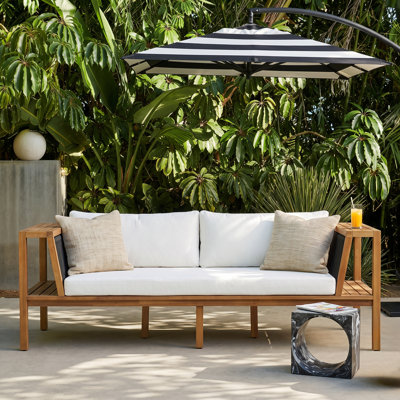Lit de jour d'extérieur en bois d'acacia Renwick Organic Modern