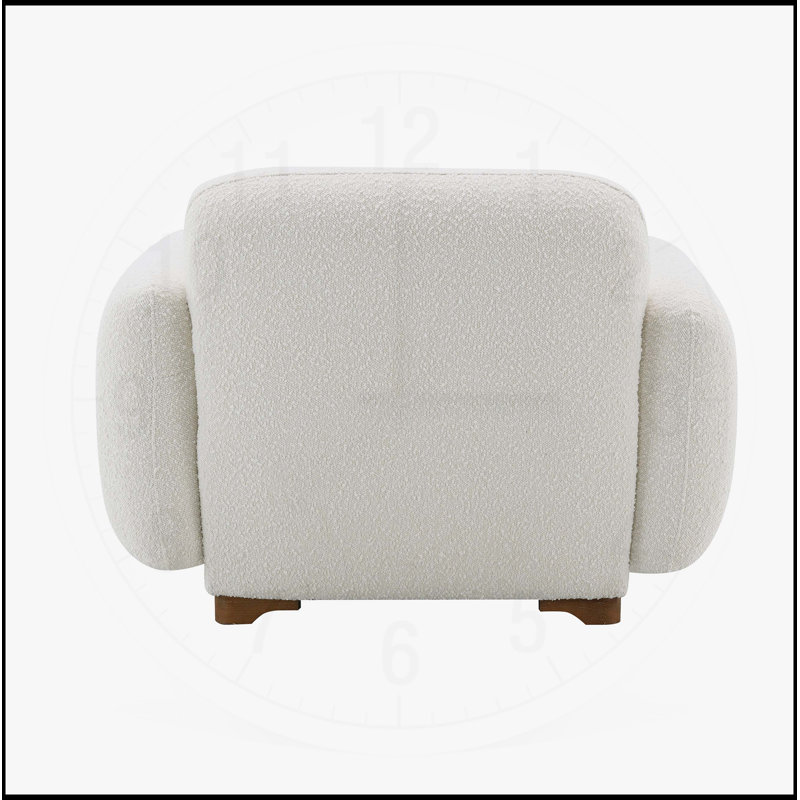 Le fauteuil d'appoint beige Darius avec 1 coussin décoratif combine style moderne, confort et durabilité pour tout espace de vie.