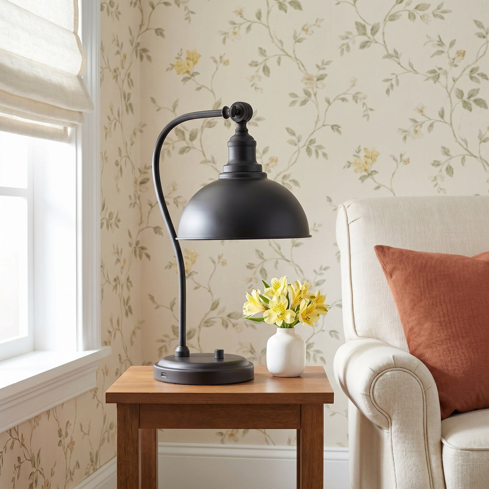 Petal Desk Lamp