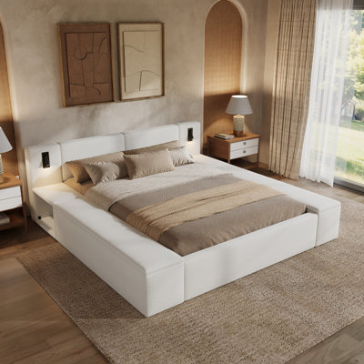 Cadre de lit plateforme grand rembourré avec rangement relevable, tables de chevet et lumières DEL intégrées, lattes de bois, sans sommier, blanc