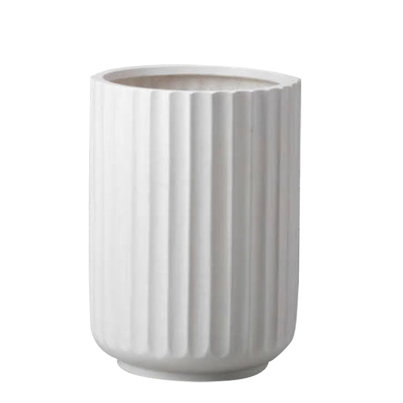Pot de fleurs Allenville Fiberstone, H 19 po x l 14 po x P 14 po, Blanc