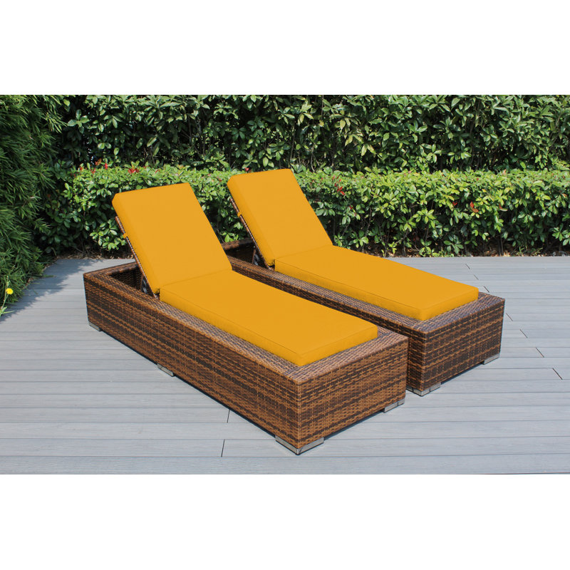 Chaise longue d'extérieur en osier Billyjo - sans assemblage, Toile Sunbrella® jaune tournesol, Mélange de bruns