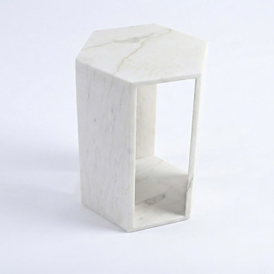 Table d'appoint hexagonale en marbre naturel blanc naturel - Piédestal en pierre au fini mat poli pour intérieurs minimalistes modernes (16 cm x 40 cm / 6,3 po)