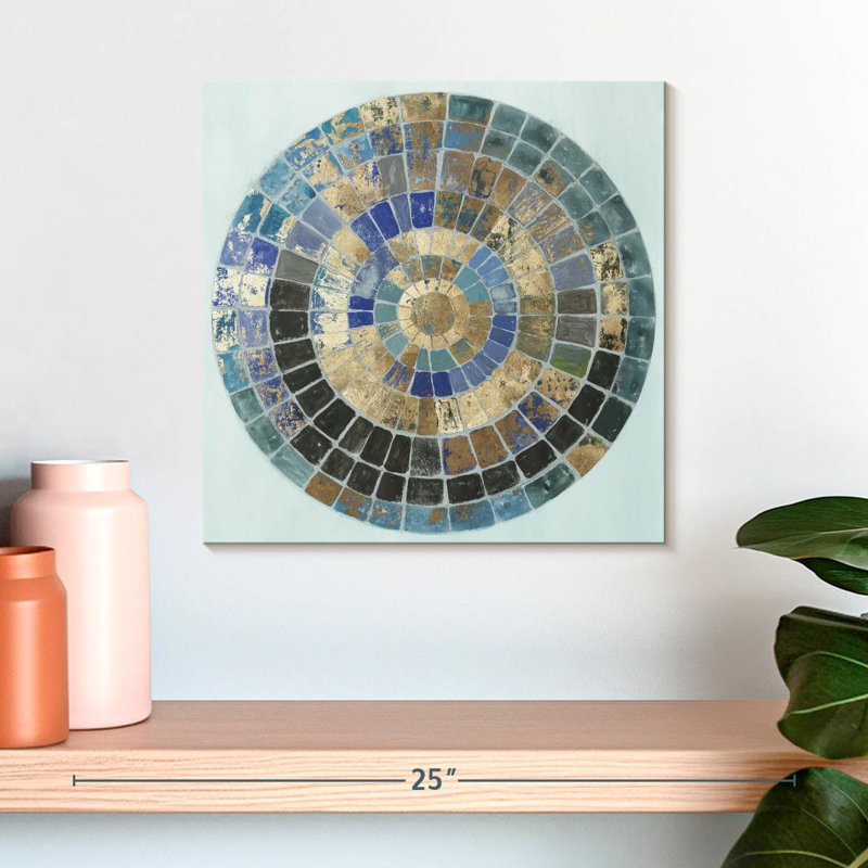 Avery Ionic, 16" H x 16" W