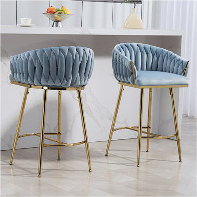 Ensemble de 2 tabourets de bar 26 po à hauteur de comptoir avec dossier ondulé à la main, base chromée dorée et repose-pieds (bleu)