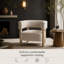 Fauteuil d'appoint rembourré Soft Boucle avec structure en bois d'hévéa robuste, pieds cylindriques épais et coussin à ressorts moelleux