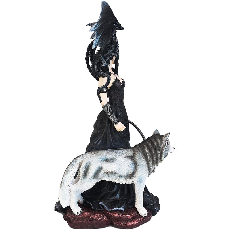 Figurine de sorcière maléfique Antrea