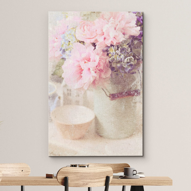 Rétro rétro floral délavé Bouquet de roses Photographie botanique chic, Toile tendue, H 18 po x l 12 po