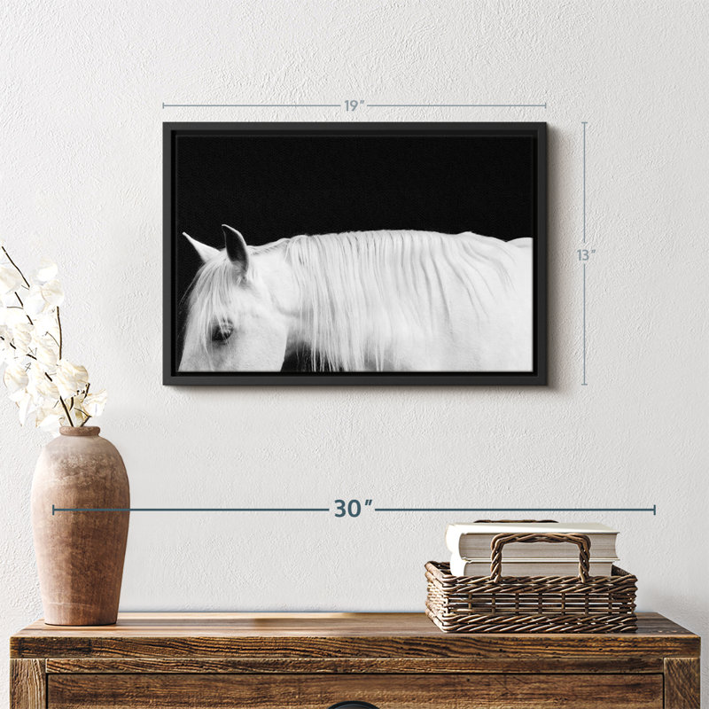 «White on Black I», reproduction sur toile, H 19 po x l 13 po
