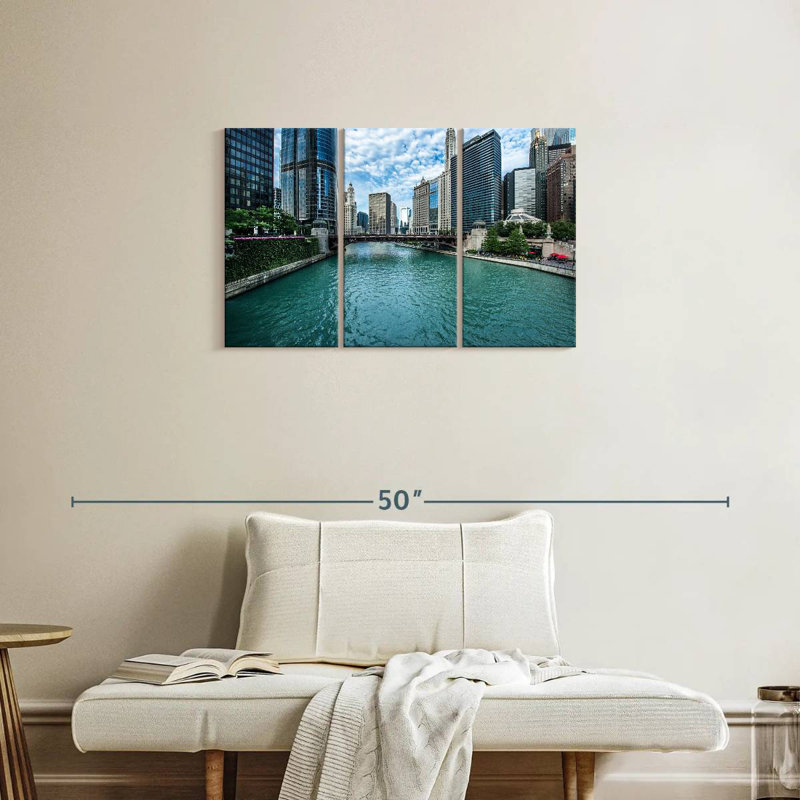 Sireci Chicago River View, 20" H x 33" W