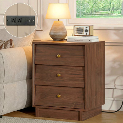 3 Drawers Nightstand With Charging Station, Mid Century Modern Bedside Table For Bedroom, 19'' Wide Wooden End Table, Walnut (1 PC)