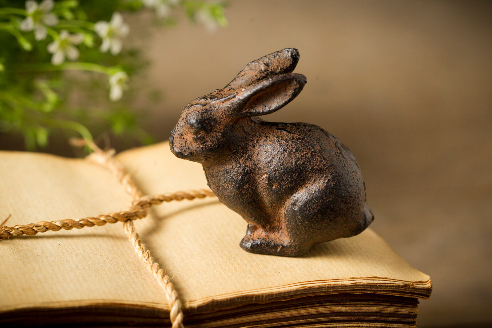 Vintage Crouching Brass Bunny Rabbit Paper Weight