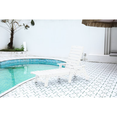 Chaise longue de plage à roulettes avec réglage sur 5 niveaux, position ajustable au bord de la piscine