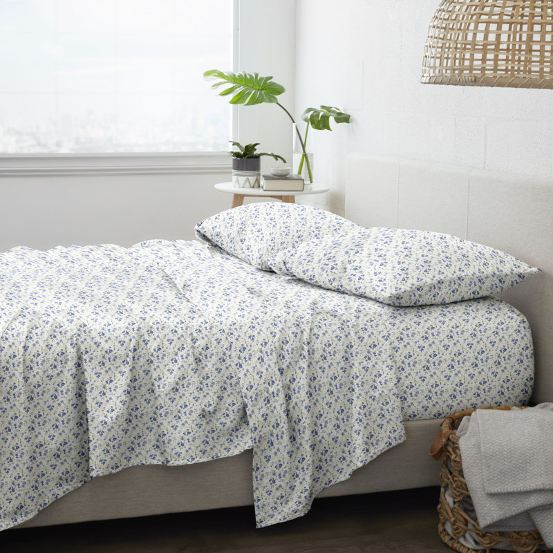 Light Blue Floral Microfiber Full Bed Sheet Set