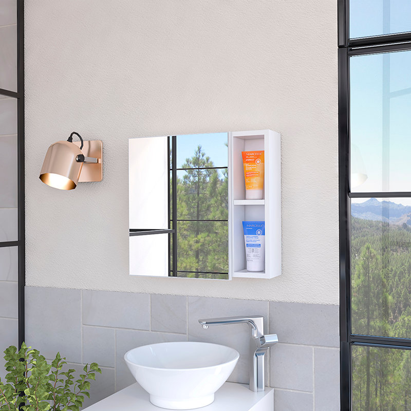 Pharmacie Viking, trois tablettes internes, une porte, deux tablettes externes, Blanc