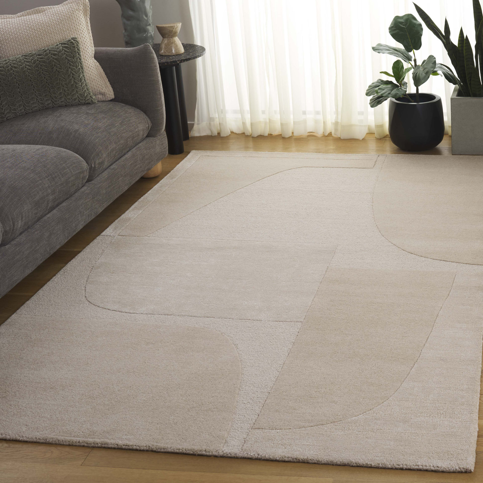 Martella Hand-Tufted Geometric Wool Rug, Rectangle 4' x 6'