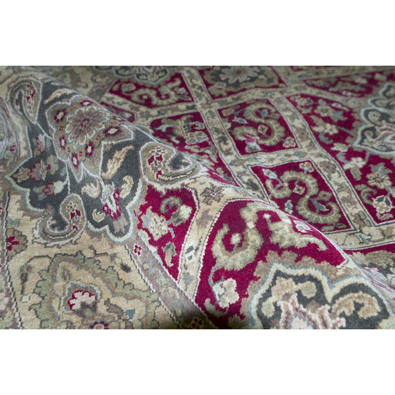 Hand Knotted Wool Oriental Area Rug