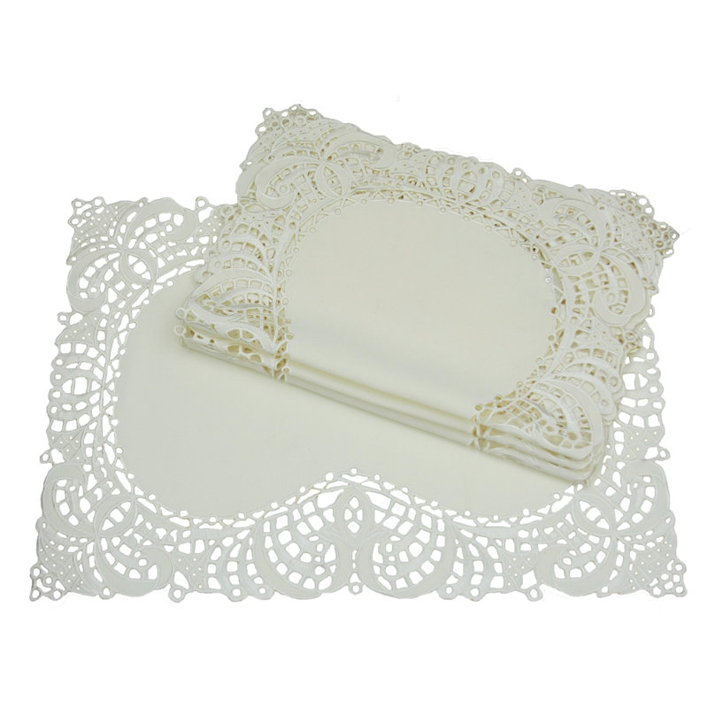 Dainty Lace Placemat and Napkin Set