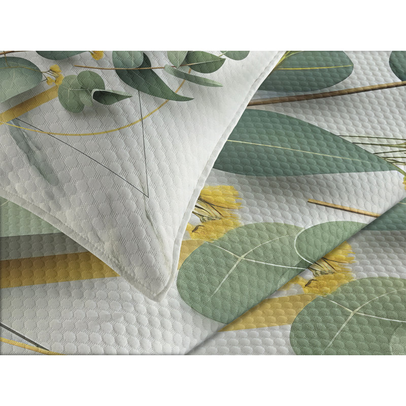 Floral Coverlet, Queen Coverlet / Bedspread + 2 Standard Shams
