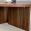 Table basse ronde en bois aggloméré exquis pour une décoration intérieure polyvalente