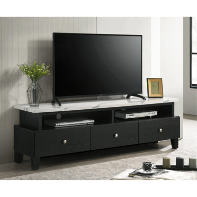 Console de divertissement de style moderne pour téléviseur de 60 à 69 pouces, finition noire et blanche, plateau en faux marbre, trois tiroirs et deux tablettes dans un meuble télé de style contemporain avec accents et tiroirs