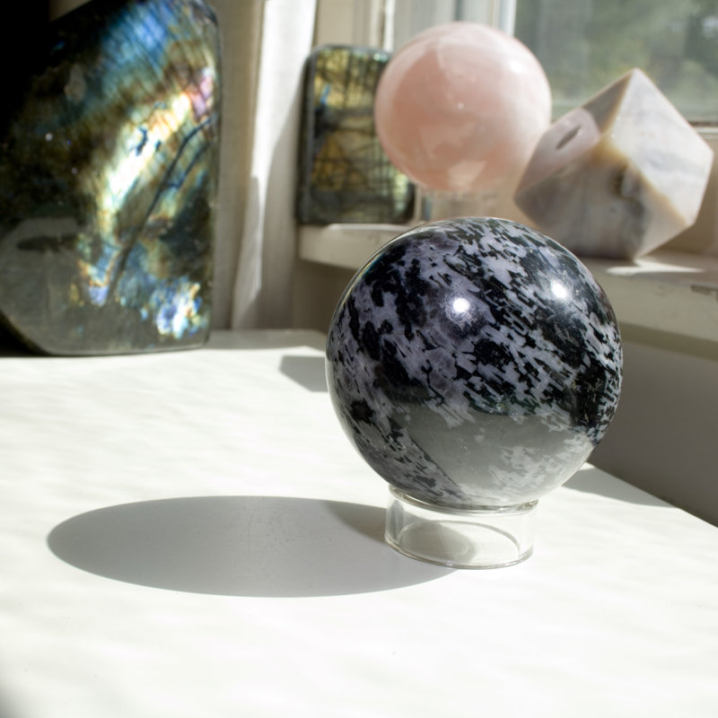 Arene Abstract Figurines & Sculptures