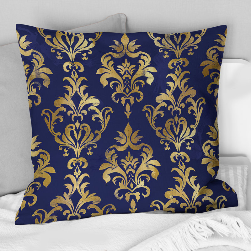 Coussin Royal, H 16 po x l 16 po
