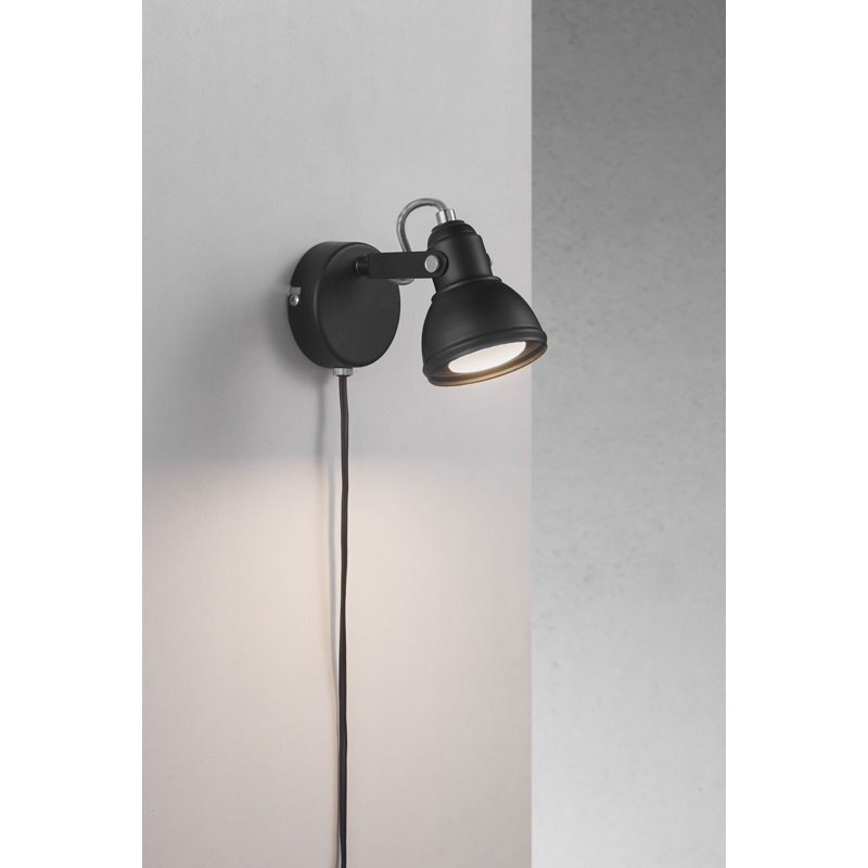 Aslak Spotlight, Black