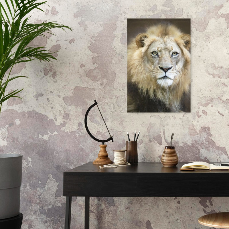Affiche murale contemporaine représentant un lion majestueux au regard architectural, H 24 po x l 16 po