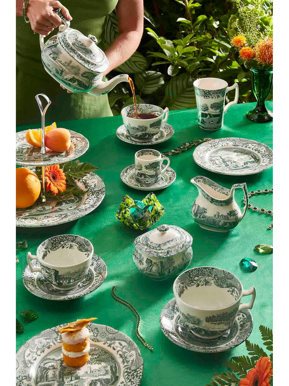 Heritage Green Italian 2.5 PT. Teapot