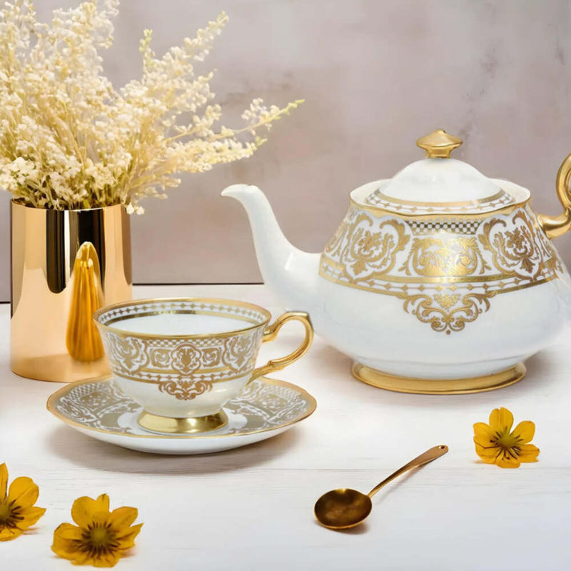 Carlsbad Queen White China Teapot