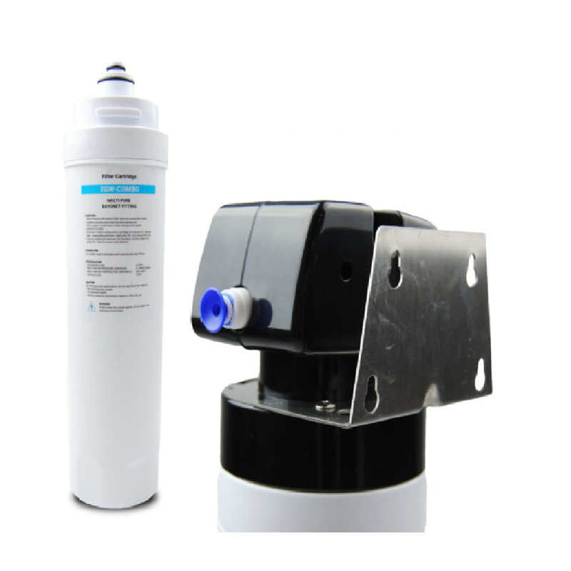 Système de filtration sous l'évier