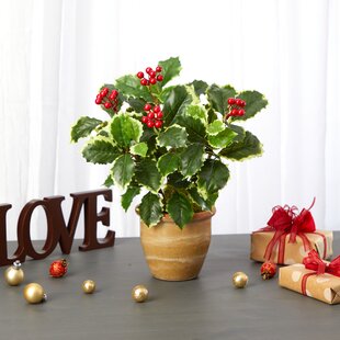 50 Pieces Artificial Holly Berries with Green Leaves Gold Red