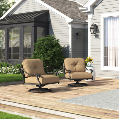 Chaise de patio pivotante avec coussins Frazee