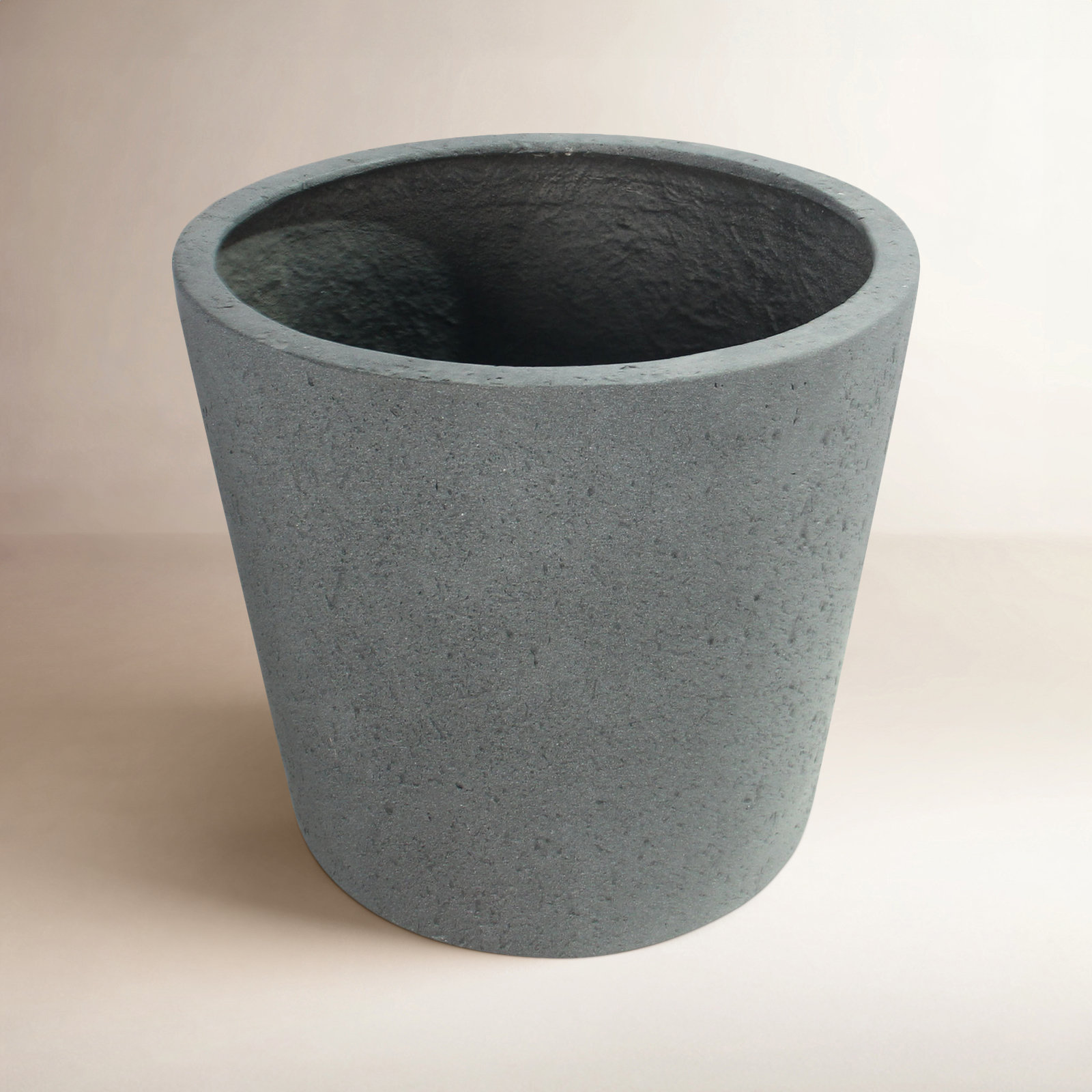 Mariano 11" Pot Planter, Gray